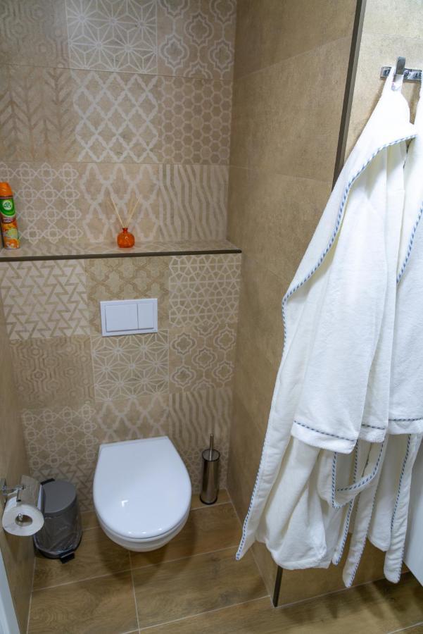 Appartement Sea Breeze In Batoumi Extérieur photo